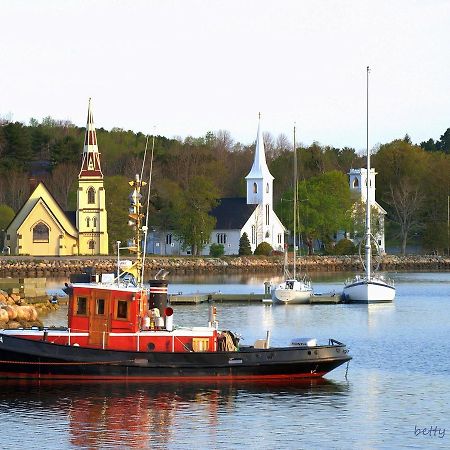 Mahone Bay Beach House Exterior foto